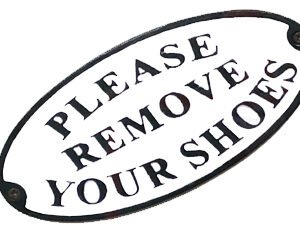 Cast Iron "PLEASE REMOVE YOUR SHOES" Oval Sign Plaque Door Wall Fence Post Cafe Shop Pub Hotel Bar Work B/White Vintage Finish 175mm #3544