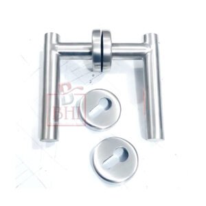 Stainless Steel Door Handle On Rose With Keyhole 135mm #4073
