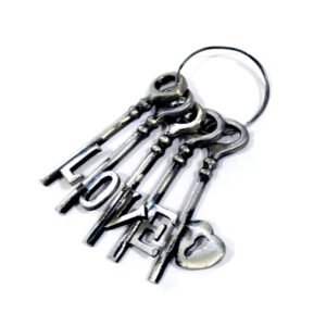 Cast Iron Love Keys Ring 100mm #7698