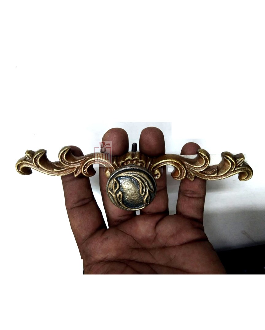 Cabinet Knob Brass 150mm #8198