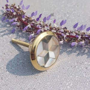 CABINET KNOB BRASS MOP 35mm #6547 (Set of 6 Pcs)